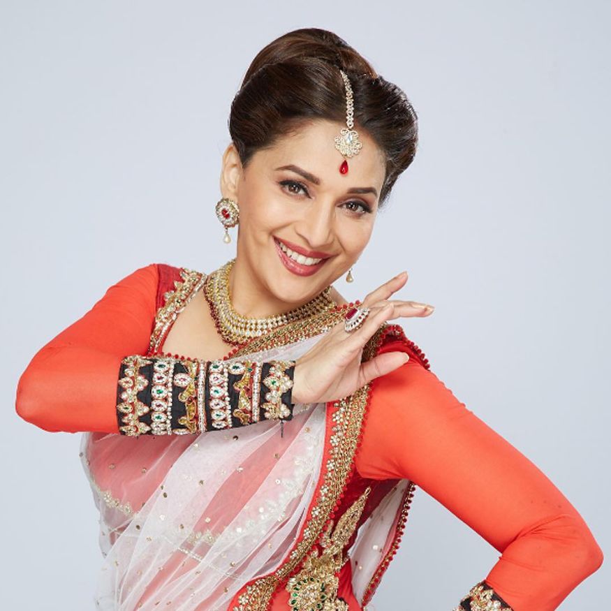 50 Madhuri Dixit Beautiful Pictures And New Wallpapers