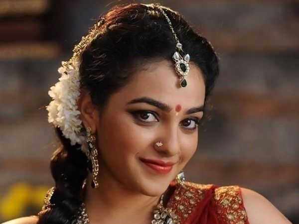 50 Nithya Menen Cute Pictures And HD Wallpapers 