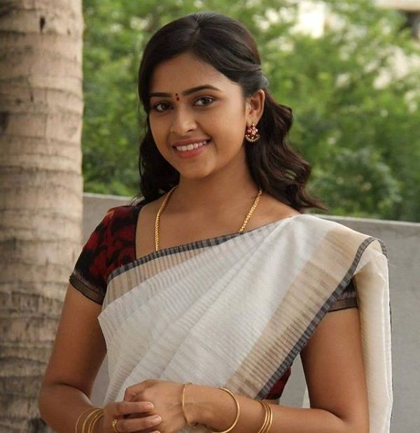 600px x 619px - Sri Divya 50+ Cute Pictures And Beautiful HD Wallpapers - IndiaWords.com