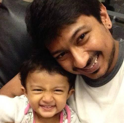 Udhayanidhi Stalin With His Son Inbanidhi Very Cute Selfie Image