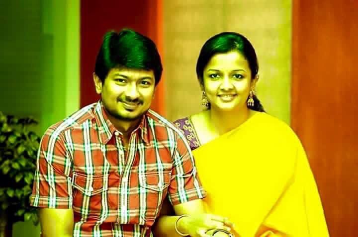 Udhayanidhi Stalin With His Wife Kiruthiga Cute Smiling Photos