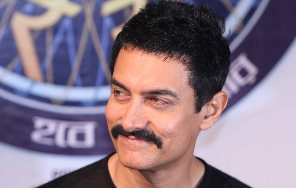 Aamir Khan Smiling Pics