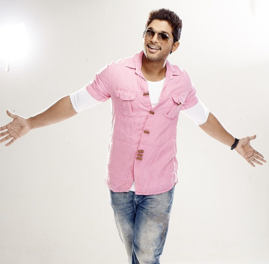 Cool Stylish And Handsome Image Of Allu Arjun