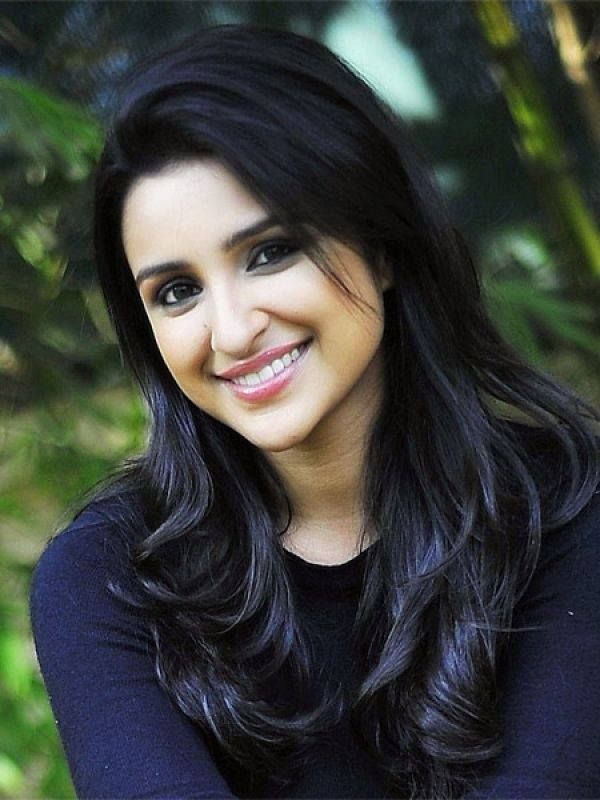 HD wallpaper: Parineeti Chopra 28, one person, smiling, standing, real  people | Wallpaper Flare