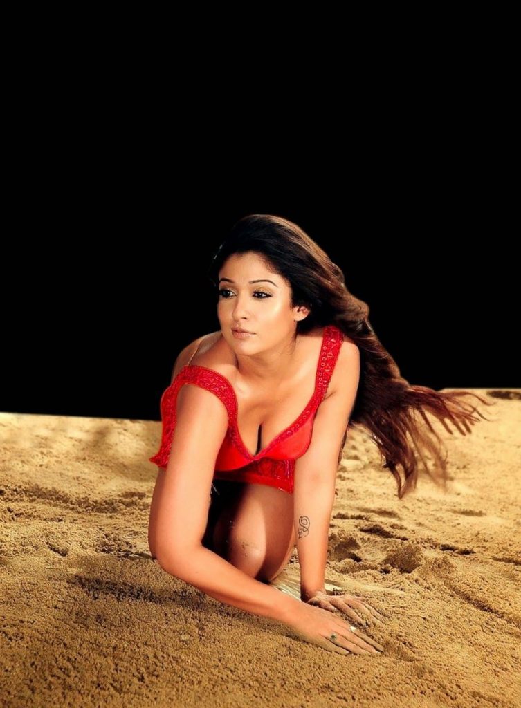 Hot Sexy Pose Image Of Nayantara