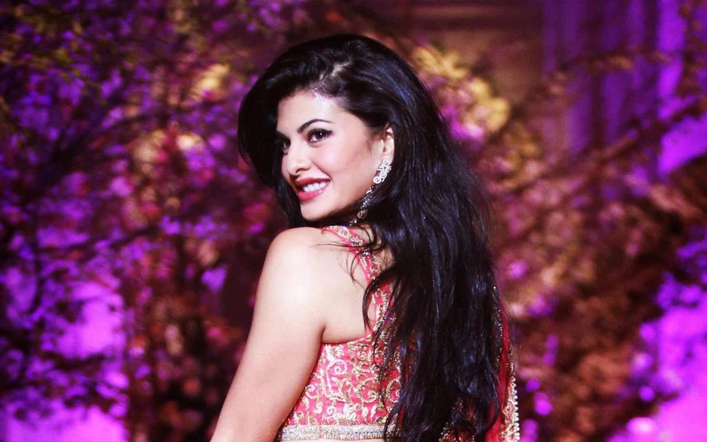 Pretty Smile And Hot Looking Image Of Jacqueline Fernandez