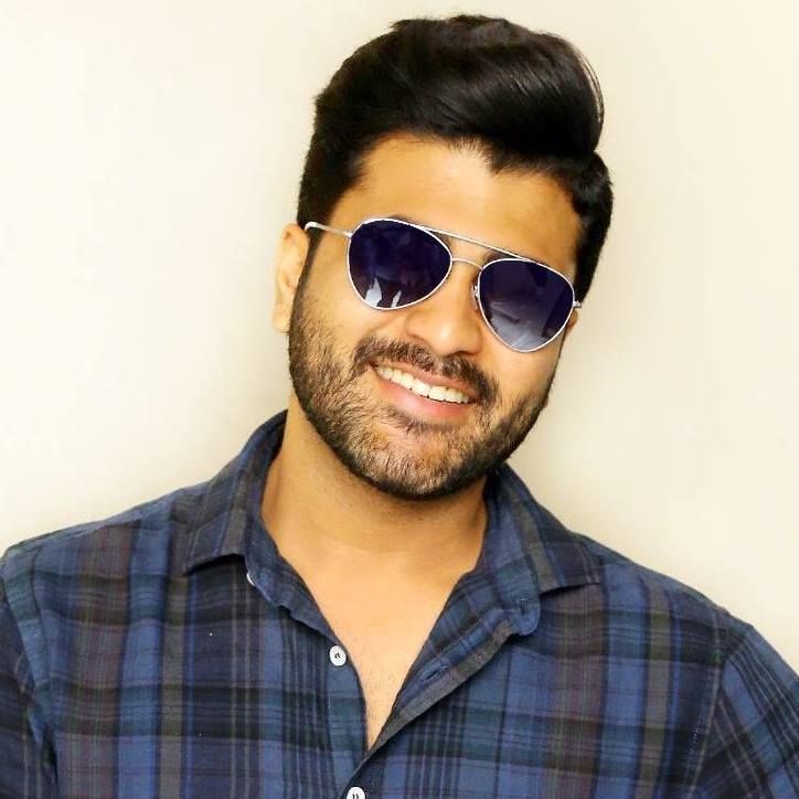 Romantic Smiling And Cute Photos Of Sharwanand