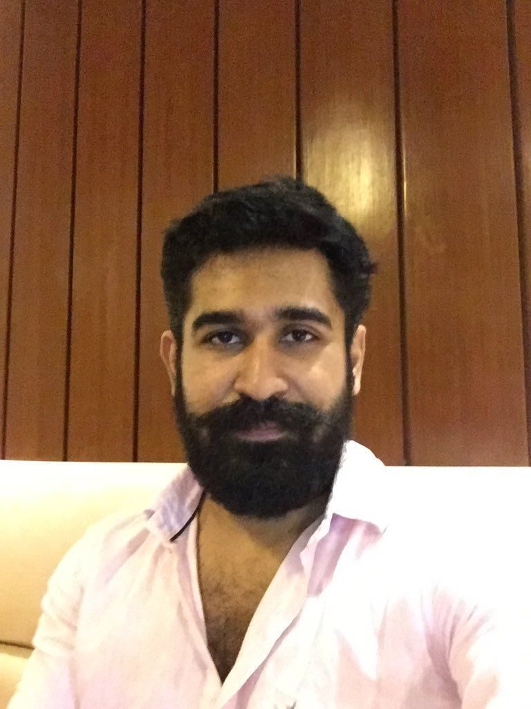 Vijay Antony Smart And Beard Style Selfie Image