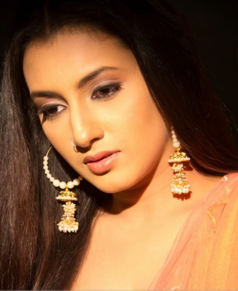 Attractive Look Pics Of Additi Gupta