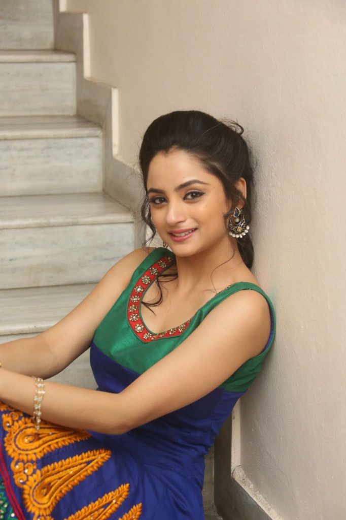 Hot Look Pics Of Madirakshi Mundle