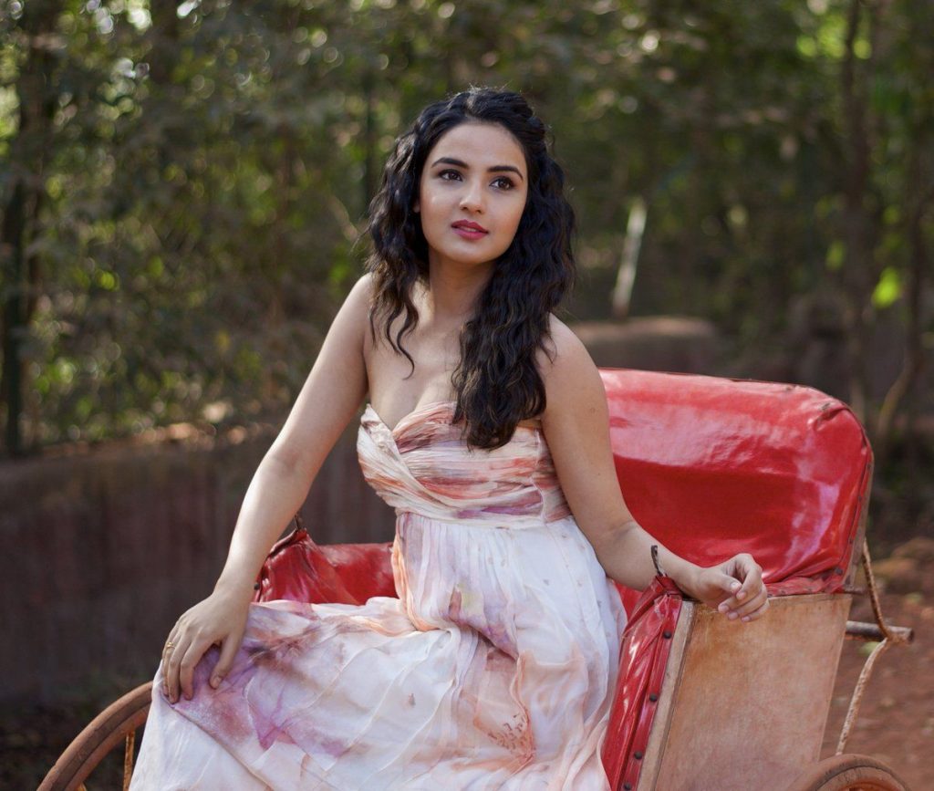 Hot Stylish Photoshoot Of Jasmin Bhasin