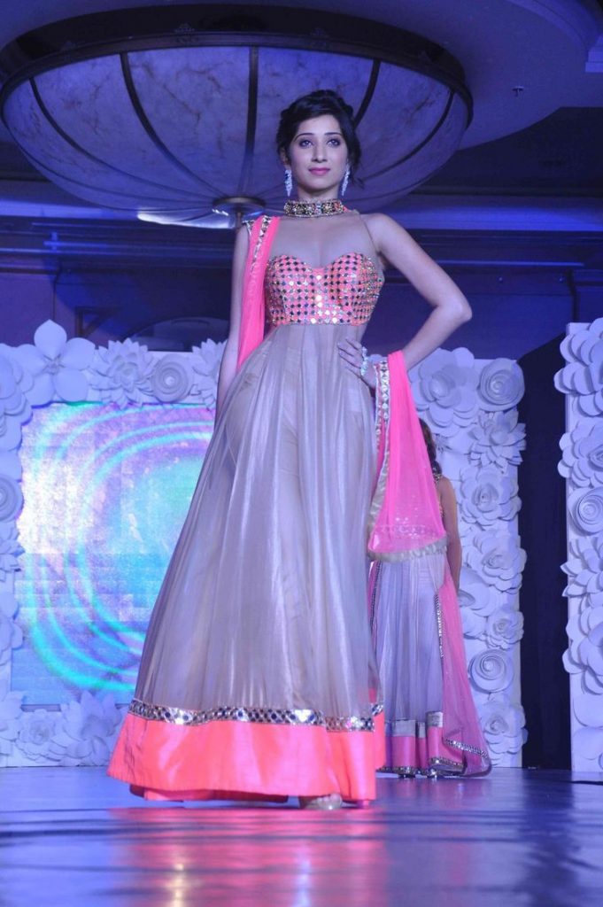Latest Fashion Show Pics Of Vrushika Mehta