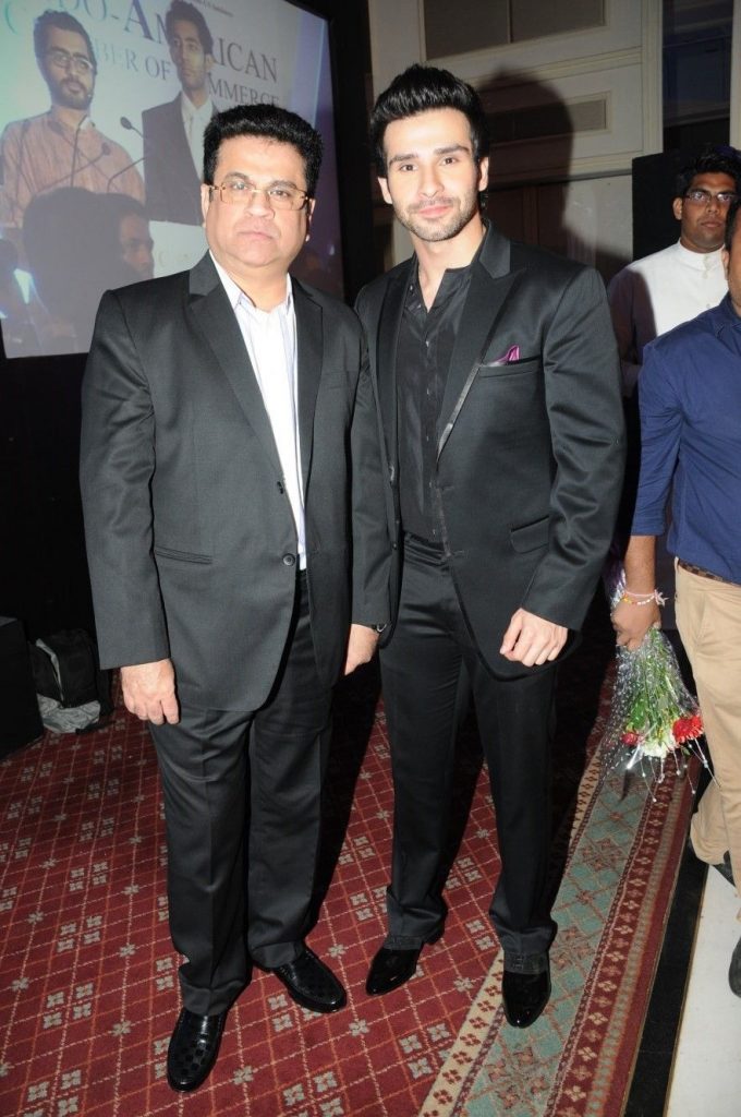 Girish Kumar Taurani With His Father
