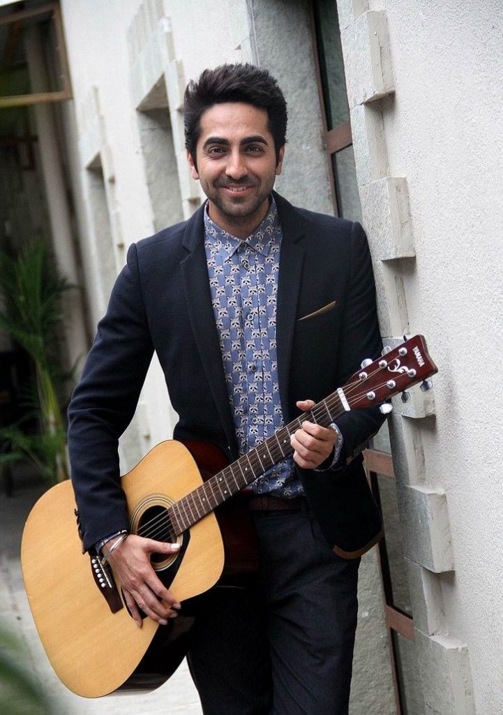 Cute Smiling Pictures Of Ayushmann Khurrana