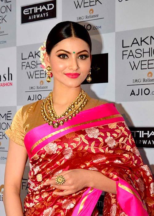 Urvashi Rautela Beautiful And Dazzling Images And Hd Wallpapers Indiawords Com 12,575,712 likes · 230,809 talking about this. urvashi rautela beautiful and dazzling