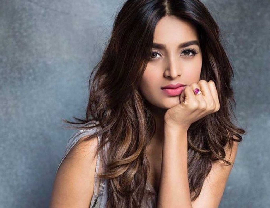 New Hd Wallpapers Of Nidhhi Agerwal