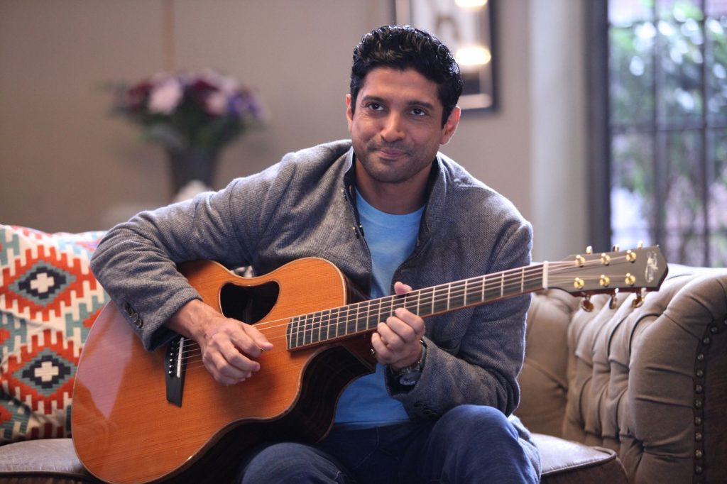 Smart Handsome Look Pics Of Farhan Akhtar