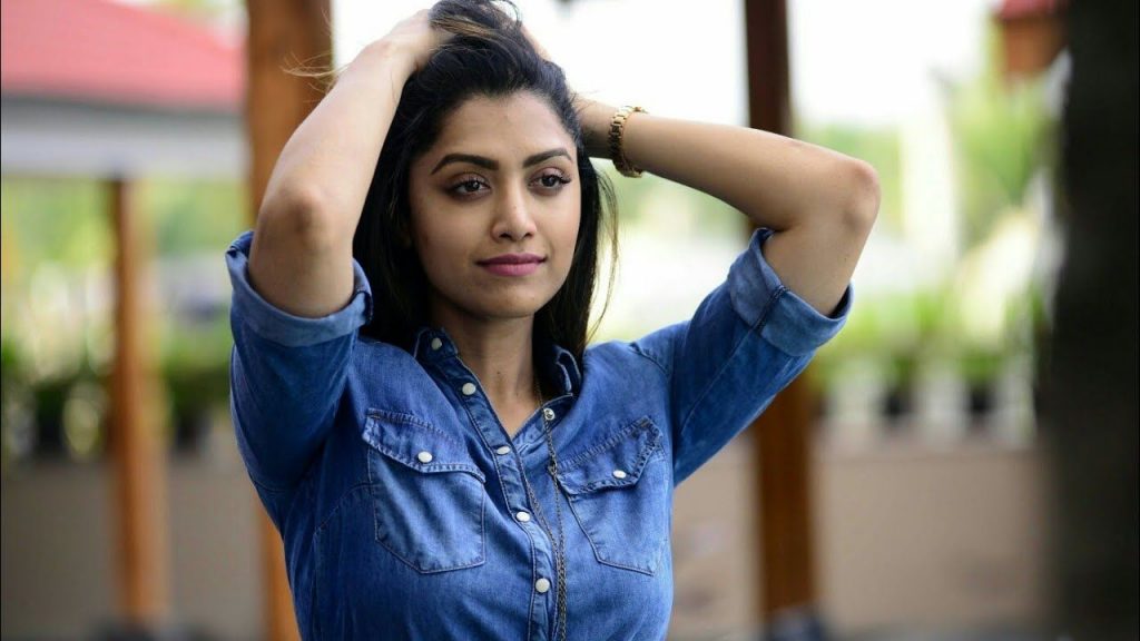 Mamta Mohandas Cool And Casual Look Image