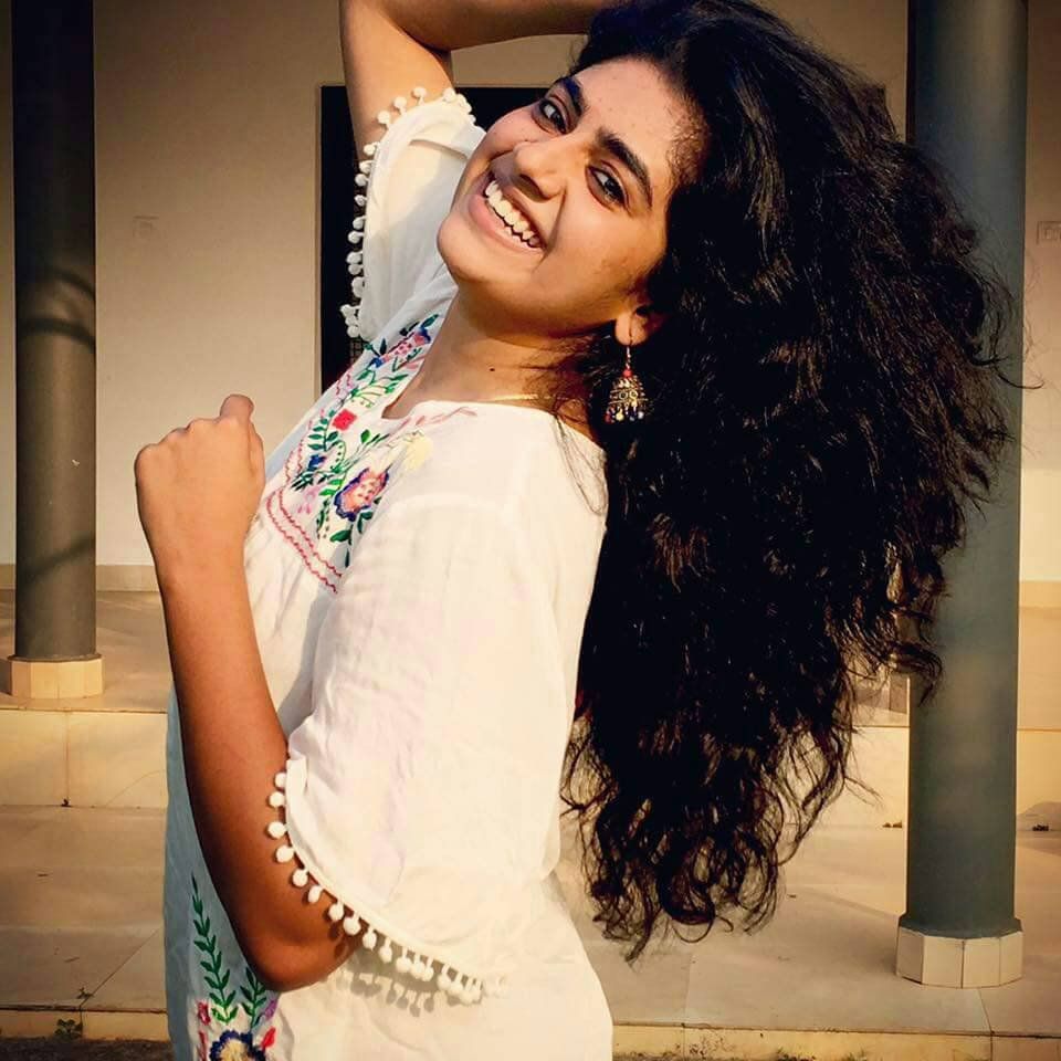Nimisha Sajayan Cute And Hot Smiling Pics