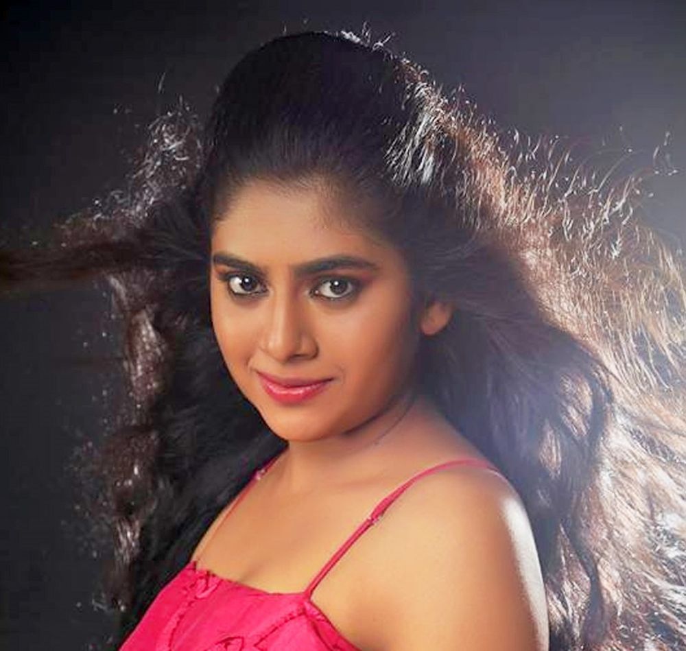 Nimisha Sajayan Hot Look Images