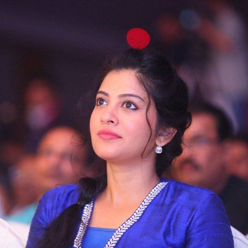Sshivada Gorgeous Look Images