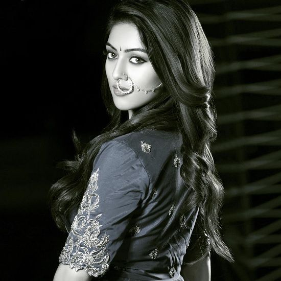 Hot And Spicy Look Image Of Anu Emmanuel